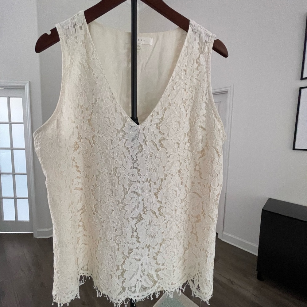Adiva Cream Lace V-Neck Sleeveless Blouse